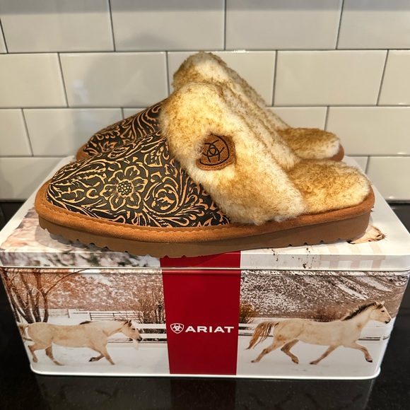 NEW ARIAT JACKIE EXOTIC EMBOSSED SLIPPERS SIZE 8 - Picture 2 of 6